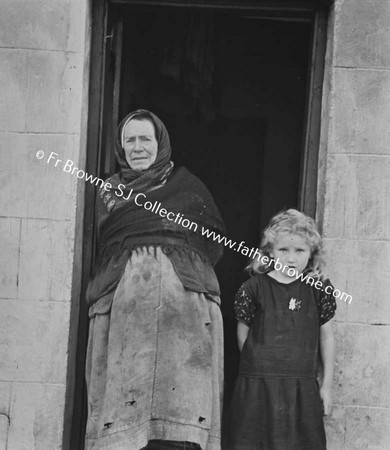 ATLANTIC DRIVE WOMAN AND CHILD